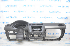 Torpedo front panel with AIRBAG VW Tiguan 18-24 black, broken deflector