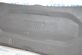 Jeep Renegade 15 Tailgate Trim - Black, Scratches