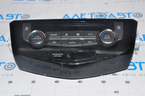 Climate control Nissan Rogue 14-20 auto scratch