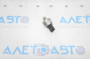 Fuel pressure sensor VW Tiguan 18-24 on the rail