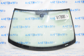 Windshield VW Tiguan 09-17 with light sensor, broken sensor mount, air on edge, sand