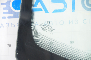 Windshield VW Tiguan 09-17 with light sensor, broken sensor mount, air on edge, sand