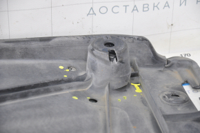 Left underbody protection VW Tiguan 18-24, torn, dented. dented fasteners