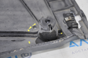 Right underbody protection VW Tiguan 18-24 dented fasteners