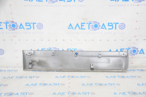 Door trim lower rear left Toyota Highlander 08-10 is worn, fasteners are broken