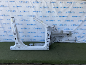 Quarter front right Jeep Cherokee KL 19-21 white, with central pillar