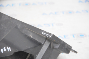 Toyota Highlander 08-13 gearbox radiator deflector broken mount