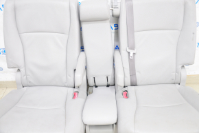 Rear row of seats 2nd row Toyota Highlander 08-13 gray leather, scratches on armrest