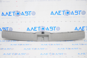 Toyota Highlander 08-13 trunk opening trim gray, scratches