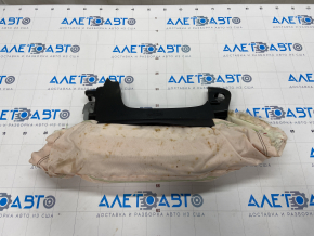 Mitsubishi Outlander 2014-2015 driver's left knee airbag detonated