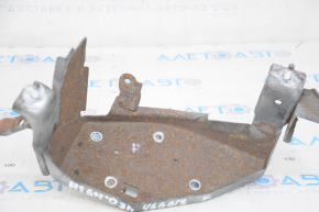 Toyota Highlander 08-10 hybrid inverter bracket rusty