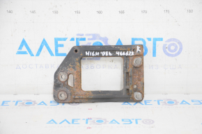Toyota Highlander 08 A/C Compressor Bracket Rusty