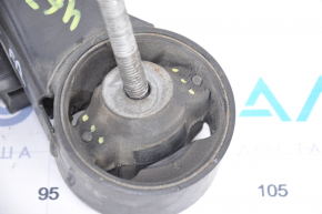 Engine mount upper bracket Lexus ES300h 13-18 cracked