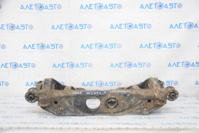 Toyota Highlander 08-13 AWD rear subframe rusty, silent blocks need replacing, bolt sawed off