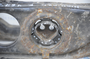 Toyota Highlander 08-13 AWD rear subframe rusty, silent blocks need replacing, bolt sawed off
