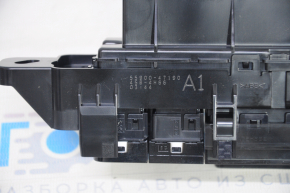 Climate control Toyota Prius 50 16-22 scratches on glass