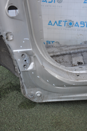 Front left quarter Toyota Highlander 08-13 silver, dented pillar