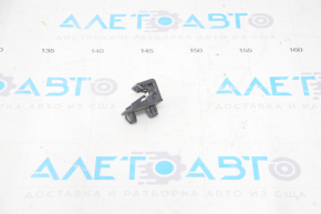 Clip for mounting the rear right headlight of a Toyota Highlander 2008-2013