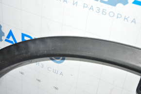 Front right fender arch trim Nissan Rogue 14-20 is worn out