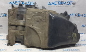 Floor covering right Lincoln MKC 15 - black, dry clean, torn