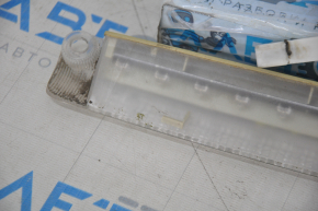 Brake light Lexus RX300 RX330 RX350 RX400h 04-09 fragment broken off