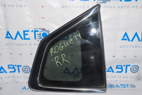 Window blind glass rear right Nissan Rogue 14-20 green tint, scratches on chrome