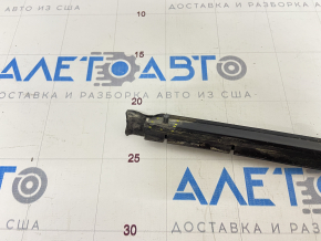 Front left door seal Porsche Panamera 10-16 lower, broken fasteners, broken