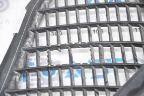 Right windshield wiper grille duct Porsche Panamera 10-16 broken