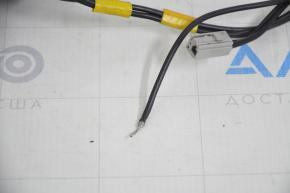 Antenna radio socket Nissan Leaf 11-17 missing chip