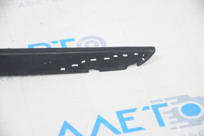 Windshield molding left VW Tiguan 18-24 no fragment