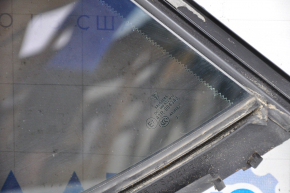 Door glass triangle rear right Porsche Panamera 10-16 under curtain, tinted