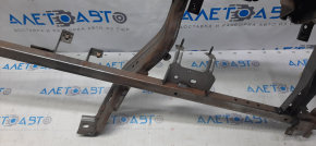 Under-torpedo pipe reinforcement Ford Edge 15 - rusty