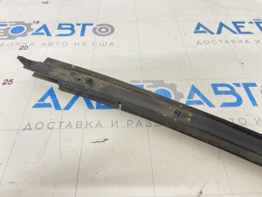 Door seal rear right Porsche Panamera 10-16 lower, broken fastener