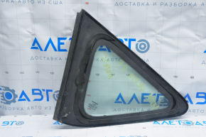 Window blind glass rear right Nissan Versa Note 13-19 seal tear