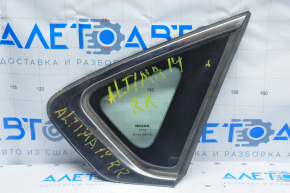 Window blind glass rear right Nissan Altima 13-18 rubbed chrome, torn seal