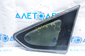 Window blind glass rear right Hyundai Santa FE Sport 13-18 chrome, scratches on chrome and glass