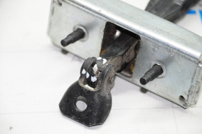 Front right door limiter Chevrolet Camaro 16 - crack
