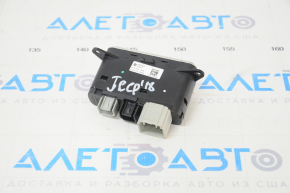 Usb Media Hub Jeep Grand Cherokee WK2 18-22 Scratches