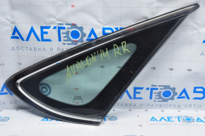 Window blind glass rear right Toyota Avalon 13-18 scratches on chrome