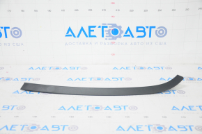 Rear right wing arch seal Jeep Grand Cherokee WK2 11-21 on the body, scratches