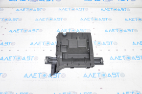 Porsche Panamera 10-16 Battery Distributor with Squirt