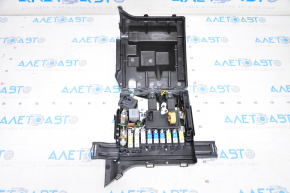 Porsche Panamera 10-16 Battery Distributor with Squirt