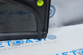 Door glass triangle rear left VW Atlas 18 - green tint, broken fastener