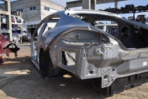 Quarter wing rear left Porsche Panamera 10-16 on the body, silver, butt