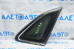Window blind glass rear right Lincoln MKC 15 - scratches on chrome
