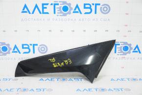 Left tailgate spoiler Chevrolet Equinox 18- scratches