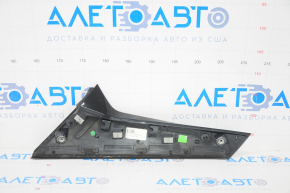 Right tailgate spoiler Chevrolet Equinox 18- scratches