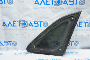 Window blind glass rear left Lincoln MKC 15 - scratches on chrome