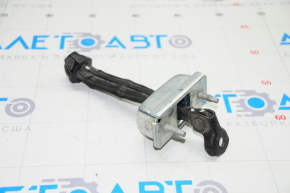Chevrolet Volt 11-15 rear left door limiter crack