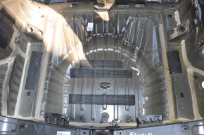 Chevrolet Equinox 18-21 black trunk trough on body